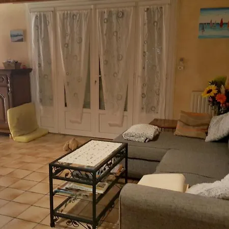 Maison De 3 Chambres A Saint Michel Chef Chef A 800 M De La Plage Avec Jardin Clos סנט-מישל-שף-שף