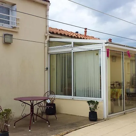 Maison De 3 Chambres A Saint Michel Chef Chef A 800 M De La Plage Avec Jardin Clos סנט-מישל-שף-שף