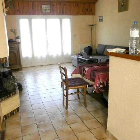 Maison De 3 Chambres A Saint Michel Chef Chef A 800 M De La Plage Avec Jardin Clos בית נופש *