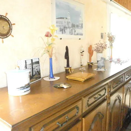 Maison de 3 chambres a Saint Michel Chef Chef a 800 m de la plage avec jardin clos *